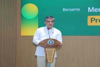 Menteri Ketenagakerjaan Yassierli menyampaikan kuliah umum di Universitas Sumatera Utara, Medan, Rabu (8/7/2026), mengenai dampak AI terhadap dunia kerja. (Foto Dok Ho/RadarBangsa.co.id)