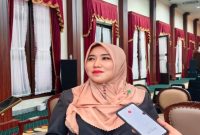 Sekretaris MUI Jawa Timur Lia Istifhama menyampaikan dukungan terhadap regulasi larangan penyebaran budaya LGBTQ, Minggu (12/7/2026). (Foto Dok Ho/RadarBangsa.co.id)