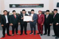 Rapat Paripurna DPRD Kabupaten Sampang menyetujui Raperda Pertanggungjawaban Pelaksanaan APBD Tahun Anggaran 2025 di Gedung DPRD Kabupaten Sampang. (Foto Dok Ho/RadarBangsa.co.id)