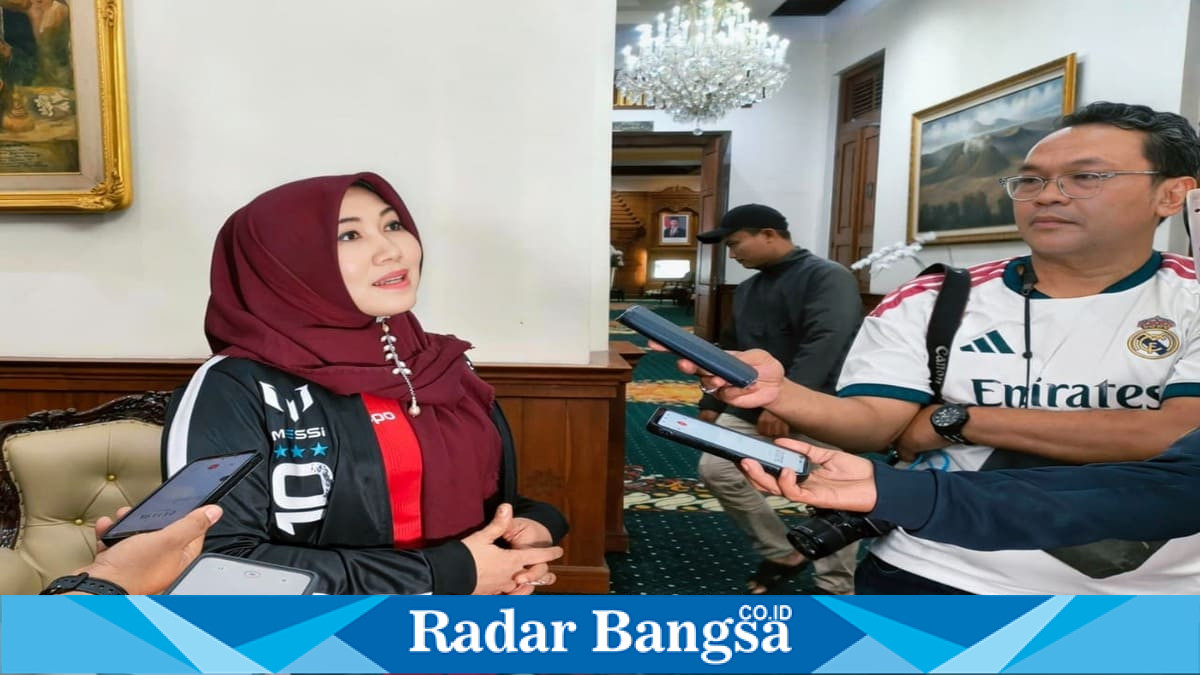 Anggota DPD RI Lia Istifhama menjagokan Spanyol pada final Piala Dunia 2026 dan mengapresiasi nobar di Grahadi. (Foto Dok Ho/RadarBangsa.co.id)