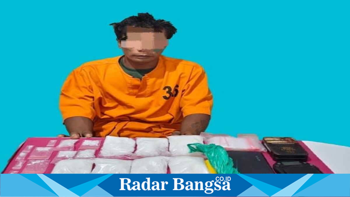Barang bukti sabu seberat 500 gram yang disita Satresnarkoba Polres Pelalawan saat penggerebekan di Desa Kesuma, Kecamatan Pangkalan Kuras, Rabu, 1 Juli 2026. (Foto Dok Ho/RadarBangsa.co.id)