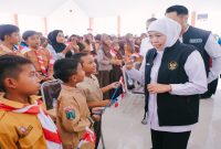 Gubernur Khofifah meninjau fasilitas Sekolah Rakyat Terintegrasi Tuban menjelang open house. (Foto Dok Ho/RadarBangsa.co.id)