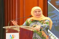 Gubernur Jawa Timur Khofifah Indar Parawansa menghadiri Rakornas Evaluasi dan Monitoring Pelaksanaan Lapangan Sensus Ekonomi 2026 di Surabaya. (Foto Dok Ho/RadarBangsa.co.id)