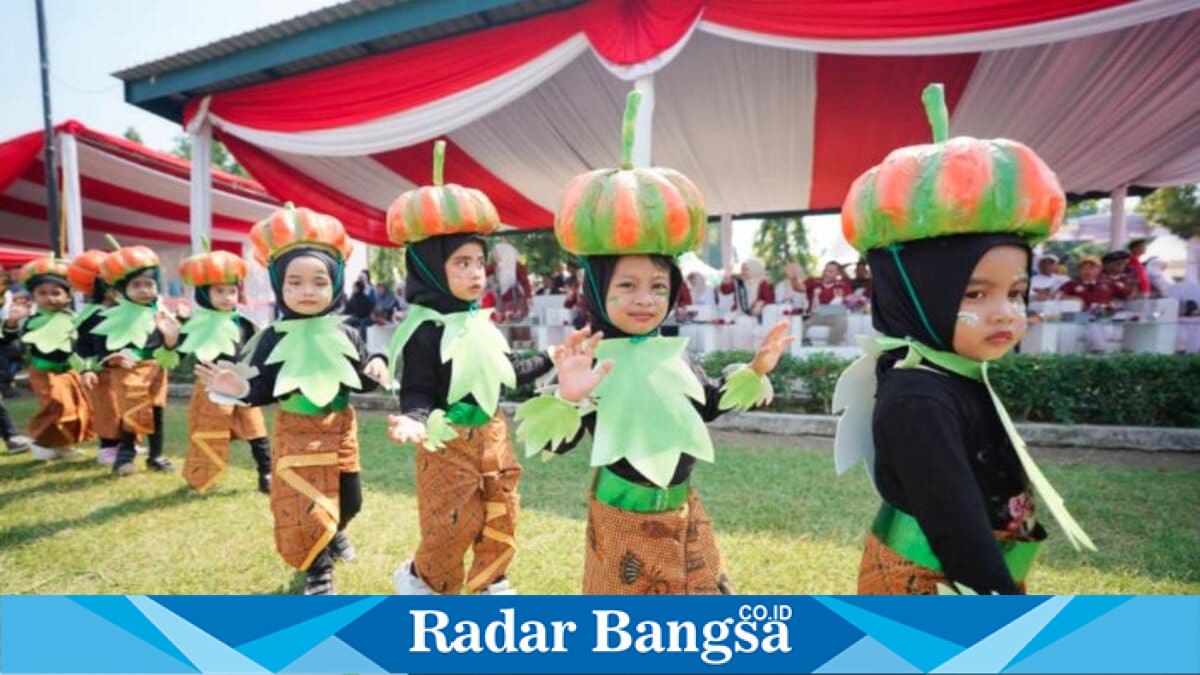 Ribuan anak saat Peringatan Hari Anak Nasional ke-42 Tahun 2026 di Kabupaten Pasuruan, Kamis (23/7/2026). (Foto Dok Ho/RadarBangsa.co.id)