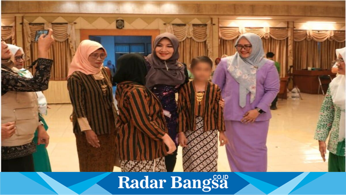 Anggota DPD RI Lia Istifhama mengajak masyarakat memperkuat peran keluarga dan lingkungan pada peringatan Hari Anak Nasional, Kamis (23/7/2026). (Foto Dok Ho/RadarBangsa.co.id)