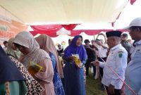 Wakil Bupati Pasuruan HM Shobih Asrori membuka Festival Pasar Murah dan Pendampingan Sertifikasi Halal bagi UMKM/IKM di Lapangan Nguling, Rabu (15/7/2026). (Foto Dok Ho/RadarBangsa.co.id)