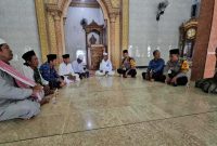 Kapolsek Tikung IPTU Fahrur Rozi saat kegiatan Jumat Keliling bersama tokoh agama di Masjid Darull Muttaqin, Jumat (17/7/2026). (Foto Dok Ho/RadarBangsa.co.id)