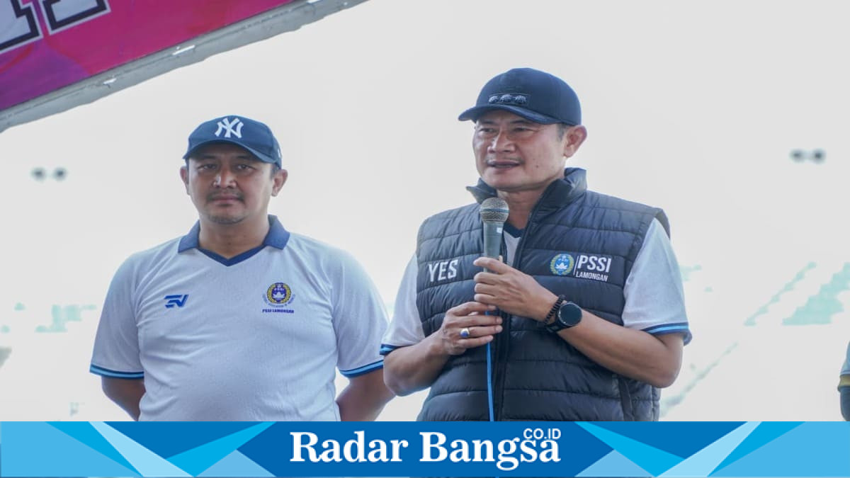 Bupati Lamongan menutup Liga Anak Megilan 2026 di Stadion Surajaya, Rabu (8/7/2026), dengan KFA menjadi juara U-10 dan U-12. (Foto Dok Ho/RadarBangsa.co.id)