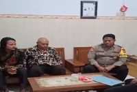 Musyawarah Pemerintah Desa Made bersama pemilik usaha produksi tempe menindaklanjuti keluhan warga terkait limbah. (Foto Dok Ho/RadarBangsa.co.id)
