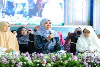 Gubernur Jawa Timur Khofifah Indar Parawansa menghadiri Idul Khotmi Nasional ke-234 Thoriqoh At-Tijaniyah di Pondok Pesantren Al-Amien Prenduan, Sumenep, Minggu (19/7/2026). (Foto Dok Ho/RadarBangsa.co.id)