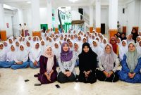 Senator DPD RI Lia Istifhama melakukan napak tilas sejarah di Pondok Pesantren Canga'an, Bangil, Rabu (22/7/2026). (Foto Dok Ho/RadarBangsa.co.id)