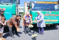 Gubernur Jawa Timur Khofifah Indar Parawansa melepas ekspor 405 ton produk ikan kaleng PT Pacific Harvest Indonesia ke sejumlah negara dari Banyuwangi. (Foto Dok Ho/RadarBangsa.co.id)