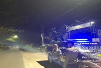 Personel Polsek Laren menggelar patroli Blue Light guna mengantisipasi balap liar dan perkelahian kelompok pemuda di wilayah Laren, Sabtu (11/7/2026). (Foto Dok Ho/RadarBangsa.co.id)