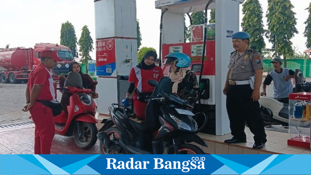 Personel Polsek Tikung melakukan Patroli Kota Presisi di SPBU, perbankan, dan Pasar Tikung, Kamis (16/7/2026), guna mengantisipasi tindak kriminal dan menjaga kamtibmas. (Foto Dok Ho/RadarBangsa.co.id)