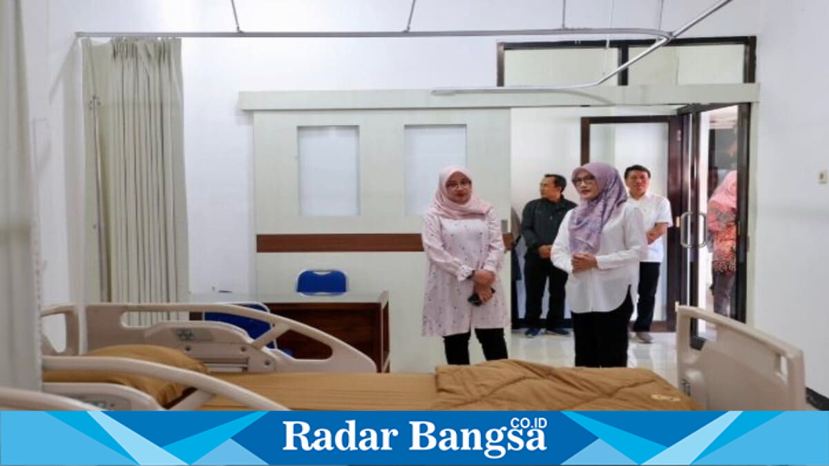Bupati Banyuwangi Ipuk Fiestiandani mengumumkan pembukaan pendaftaran Beasiswa Banyuwangi Progresif 2026 pada Kamis (9/7/2026). (Foto Dok Ho/RadarBangsa.co.id)