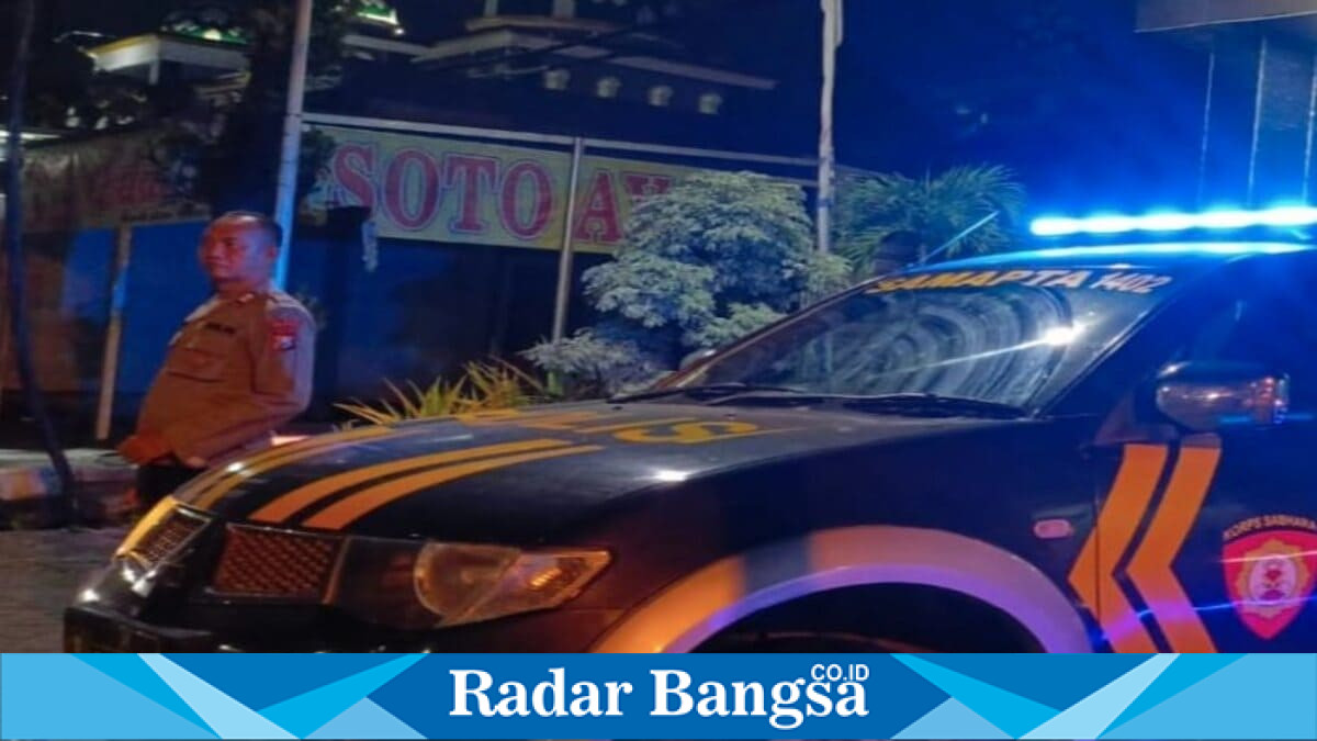 Personel Polsek Tikung melaksanakan patroli malam di sejumlah objek vital Kecamatan Tikung guna menjaga kamtibmas. (Foto Dok Ho/RadarBangsa.co.id)