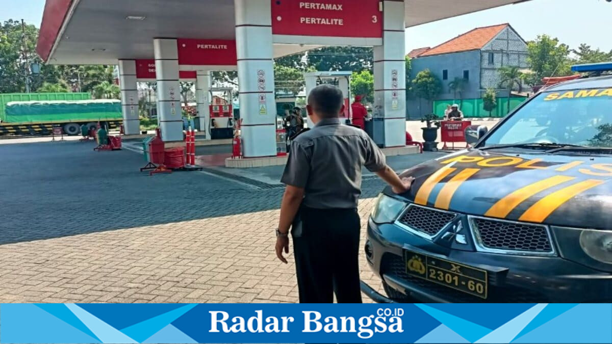 Petugas Polsek Tikung melaksanakan Patroli Kota Presisi di SPBU, perbankan, dan Pasar Tikung pada Kamis, 2 Juli 2026, untuk mencegah kriminalitas dan menjaga keamanan wilayah. (Foto Dok Ho/RadarBangsa.co.id)