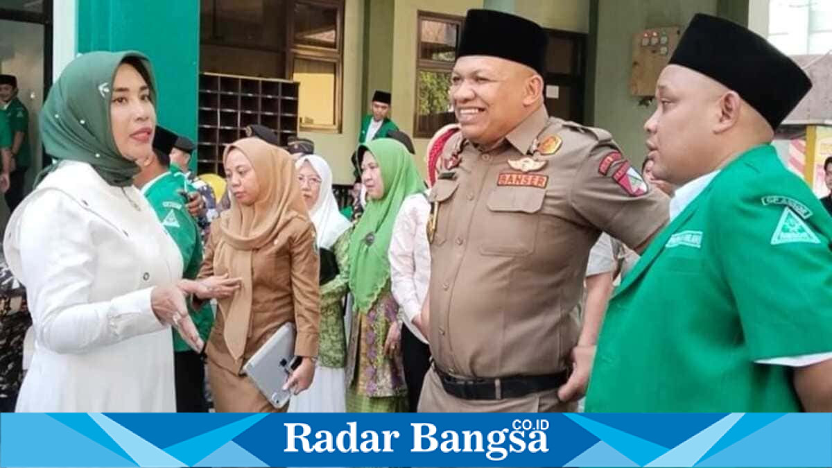 Wakil Bupati Sidoarjo Hj. Mimik Idayana membuka Pelatihan Kepemimpinan Nasional XI dan Dirosah Ulya I GP Ansor di Pondok Pesantren Progresif Bumi Shalawat, Selasa (7/7/2026). (Foto Dok Ho/RadarBangsa.co.id)