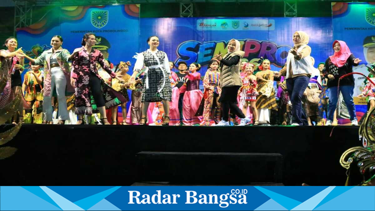 Ribuan masyarakat memadati Stadion Bayuangga pada hari keempat SEMIPRO 2026 di Kota Probolinggo, Senin (6/7/2026). (Foto Dok Ho/RadarBangsa.co.id)