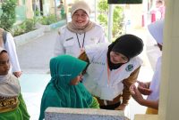 Tim Verifikator Provinsi Jawa Timur melakukan penilaian implementasi lima pilar STBM di salah satu desa di Kabupaten Sidoarjo, Rabu (22/7/2026). (Foto Dok Ho/RadarBangsa.co.id)