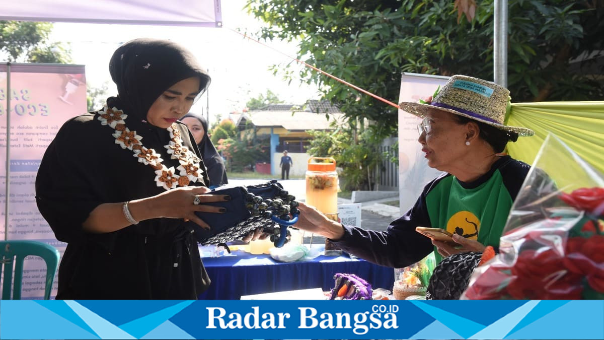 Wakil Bupati Sidoarjo Mimik Idayana menghadiri Sarasehan Penggiat Lingkungan di Desa Grogol, Tulangan, Minggu (12/7/2026). (Foto Dok Ho/RadarBangsa.co.id)