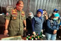 Wabup Sidoarjo Hj. Mimik Idayana memimpin razia penyakit masyarakat di Krembung, Krian, dan Desa Lebo, Sabtu (11/7/2026). (Foto Dok Ho/RadarBangsa.co.id)