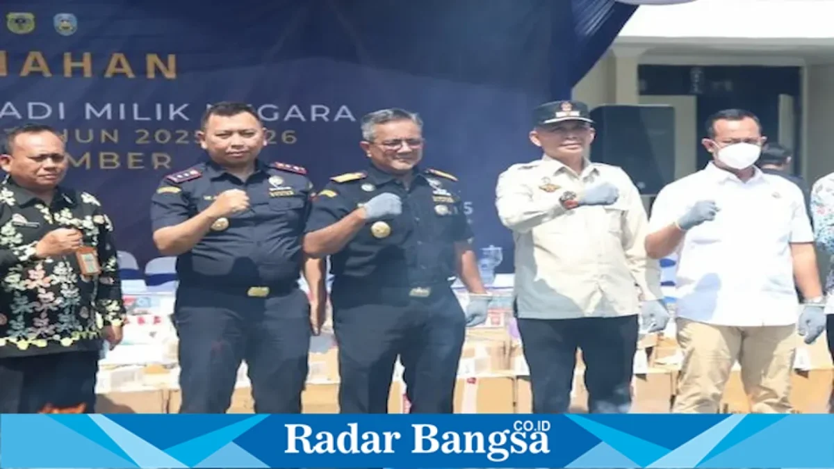 Bea Cukai Jember memusnahkan 7.425.928 batang rokok ilegal hasil penindakan di Jember, Bondowoso, dan Situbondo, Jumat (21/8/2026). (Foto Dok Ho/RadarBangsa.co.id)