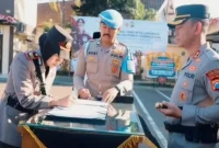 AKP Septia Intan Putri resmi menjabat Kasatlantas Polres Kediri Kota dalam upacara Sertijab di halaman Mapolres Kediri Kota, Jumat (28/8/2026). (Foto Dok Ho/RadarBangsa.co.id)
