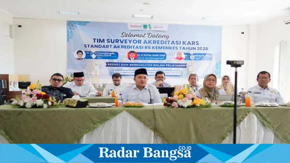 Bupati Pasuruan HM Rusdi Sutejo mengikuti sesi wawancara akreditasi RSUD Bangil di Gedung Manajemen RSUD Bangil, Rabu (19/8/2026). (Foto Dok Ho/RadarBangsa.co.id)