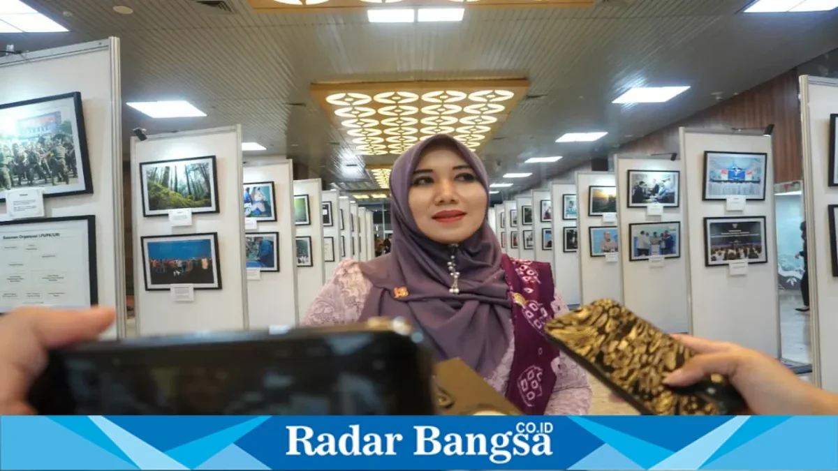 Anggota DPD RI asal Jawa Timur Lia Istifhama saat diwawancarai , Selasa (18/8/2026). (Foto Dok Ho/RadarBangsa.co.id)