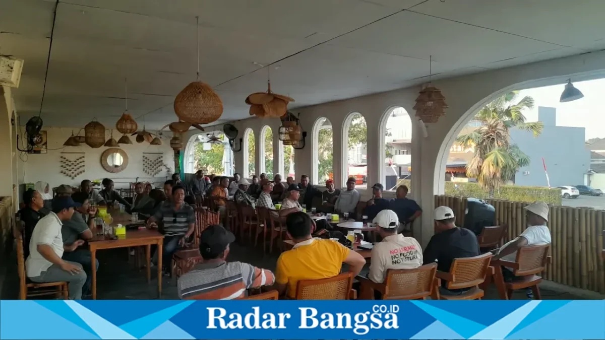 Pengurus dan anggota Forum PPTS dan RPK Kabupaten Jember saat mengikuti rapat koordinasi di Dira Argopuro, Jumat (28/8/2026). (Foto Dok Ho/RadarBangsa.co.id)
