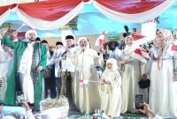 Kegiatan sholawat dan doa bersama dalam rangka HUT ke-81 RI di depan Gedung Negara Grahadi, Surabaya, Sabtu (8/8/2026). (Foto Dok Ho/RadarBangsa.co.id)