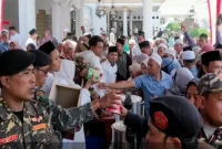 Puluhan ribu jamaah mengikuti puncak Haul ke-45 Mbah Hamid Pasuruan dan Haul ke-36 Nyai Hj Nafisah di Kota Pasuruan, Sabtu (22/8/2026). (Foto Dok Ho/RadarBangsa.co.id)