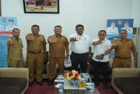 Wakil Bupati Asahan Rianto menerima kunjungan Ketua Komnas Anak RI Agustinus Sirait di Kantor Bupati Asahan, Senin (3/8/2026). (Foto Dok Ho/RadarBangsa.co.id).