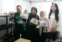 Wakil Bupati Sidoarjo Mimik Idayana saat membuka Gebyar UMKM 2026 di area parkir Mall Ramayana Ciplaz Sidoarjo, Jumat (28/8/2026) malam. (Foto: Istimewa)