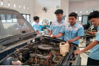 Peserta mengikuti Pelatihan Vokasi Nasional Batch 3 Tahun 2026 di UPT LKD Kabupaten Pasuruan, Selasa (4/8/2026). Program ini diikuti 64 pencari kerja untuk meningkatkan kompetensi sesuai kebutuhan industri. (Foto Dok Ho/RadarBangsa.co.id).