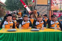 Peserta mengikuti lomba gerak jalan tingkat SD/MI, SMP/MTs, dan SMA/MA di Kecamatan Tikung, Kabupaten Lamongan, Kamis (13/8/2026). (Foto Dok Ho/RadarBangsa.co.id)