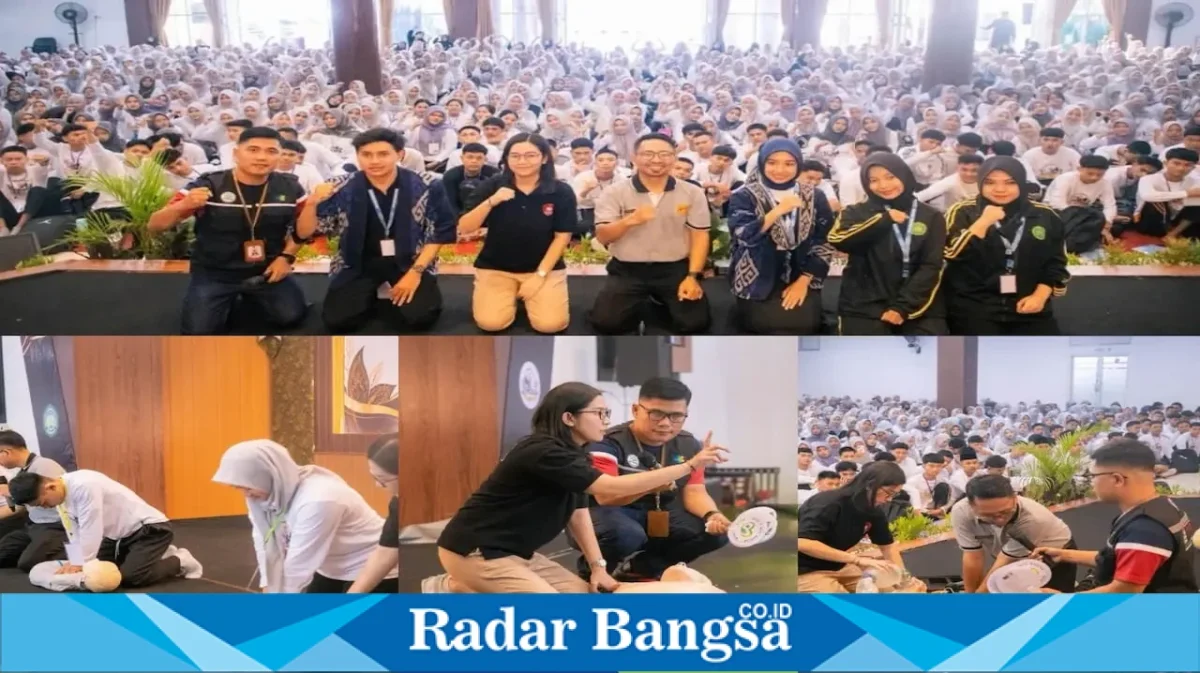 Tim PSC 119 MEMS RSUD H. Moh. Ruslan memberikan edukasi dan simulasi Bantuan Hidup Dasar kepada mahasiswa Inkes Yarsi Mataram di Aula Ibnu Sina Inkes Yarsi Mataram, Sabtu (15/8/2026). (Foto Dok Ho/RadarBangsa.co.id)