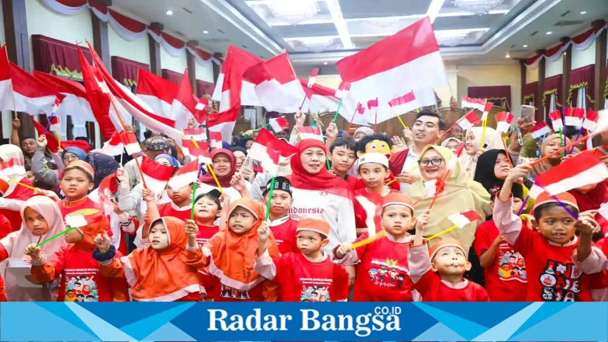 Anak-anak peserta “Anak Hebat Indonesia Kuat” di Gedung Negara Grahadi, Surabaya, Selasa (18/8). (Foto Dok Ho/RadarBangsa.co.id)