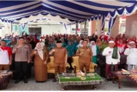 Bupati Bangkalan Lukman Hakim saat membuka Jambore Kader UPT Puskesmas Konang, Selasa (11/8/2026). (Foto Dok Ho/RadarBangsa.co.id)