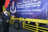 Gubernur Jawa Timur Khofifah Indar Parawansa saat memberikan keterangan terkait dukungan kemanusiaan untuk korban gempa NTT di Surabaya, Senin (17/8/2026). (Foto Dok Ho/RadarBangsa.co.id)