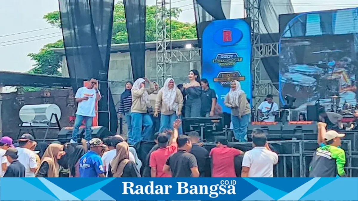 Karyawan RMS Group mengikuti jalan sehat HUT RI ke-81 di Kabupaten Pasuruan, Senin (17/8/2026). (Foto Dok Ho/RadarBangsa.co.id)