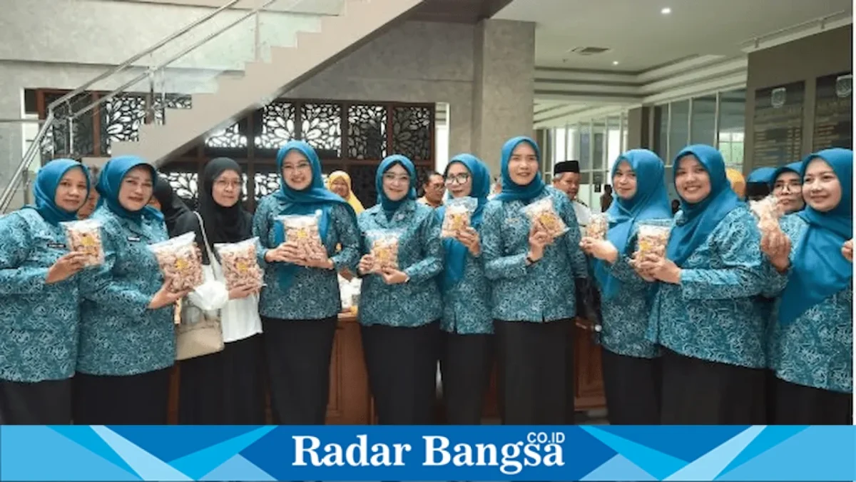 Ketua TP PKK Kabupaten Pasuruan Merita Rusdi Sutejo saat launching Kampung MANDIRI di Auditorium Mpu Sindok, Kompleks Kantor Bupati Pasuruan, Selasa (11/8/2026). (Foto Dok Ho/RadarBangsa.co.id)
