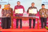 Gubernur Jawa Timur Khofifah Indar Parawansa saat memimpin Misi Dagang dan Investasi Jawa Timur-Kalimantan Barat di Novotel Convention Center Pontianak, Selasa (11/8/2026). (Foto Dok Ho/RadarBangsa.co.id)