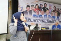 Lia Istifhama saat menjadi narasumber Wonder Initiative Camp PB Kopri PMII di Pondok Pesantren Darul Ulum, Jombang, Rabu (26/8/2026). (Foto Dok Ho/RadarBangsa.co.id)
