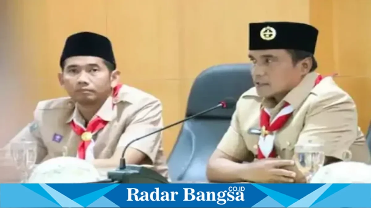 Bupati Bangkalan Lukman Hakim saat memimpin Bimtek Aplikasi MyTax untuk layanan Pajak Bumi dan Bangunan (PBB) di Kabupaten Bangkalan. (Foto Dok Ho/RadarBangsa.co.id)
