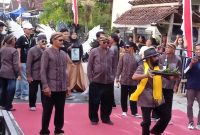 Pawai Budaya Akbar Desa Plumbangan di Kecamatan Doko, Kabupaten Blitar, Sabtu (8/8/2026). (Foto Dok Ho/RadarBangsa.co.id)