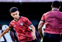 Osvaldo Haay bersama skuad Persekabpas Pasuruan dalam persiapan menghadapi Liga 3 Nusantara, Yogyakarta, Agustus 2026 (Foto Dok Ho/RadarBangsa.co.id)