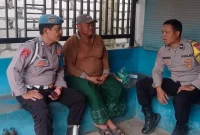 Patroli dialogis anggota Polsek Tikung di wilayah Kecamatan Tikung, Selasa (18/8/2026). (Foto Dok Ho/RadarBangsa.co.id)