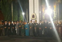 Bupati Jember Gus Fawait saat mengikuti Apel Kehormatan dan Renungan Suci di TMP Jember, Senin (17/8/2026). (Foto Dok Ho/RadarBangsa.co.id)